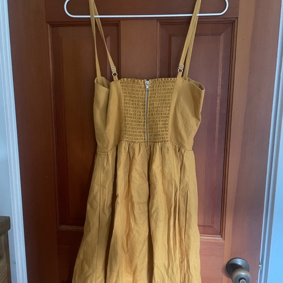 Reformation Dress-  Tori Linen Midi Dress in Ochre - Picture 6 of 7